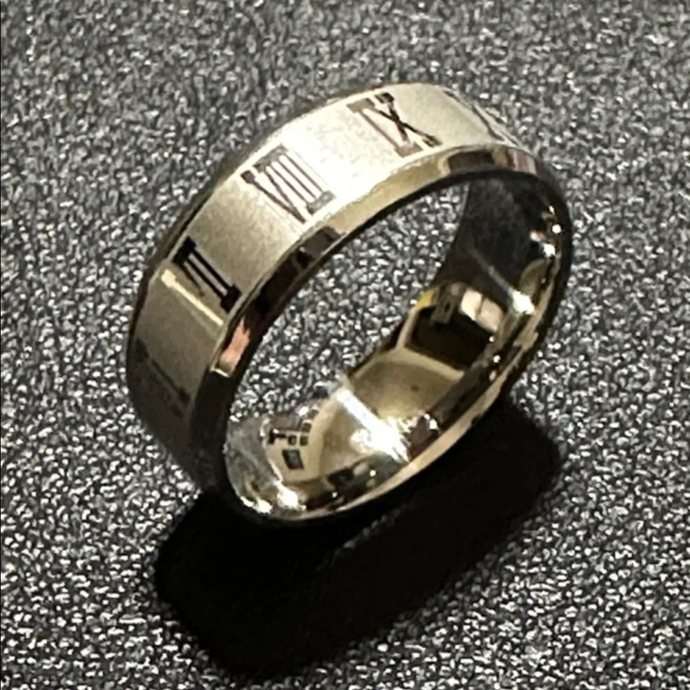 Brushed Silver-Tone Polished Beveled Edge Roman Numerals Unisex Ring